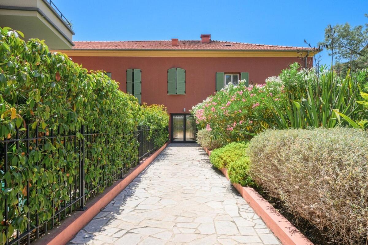 Le Coq Wagner - Garage - Swimming Pool Apartment Menton